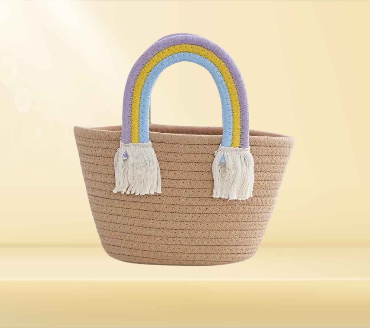 سلة هدايا المولود الجديد