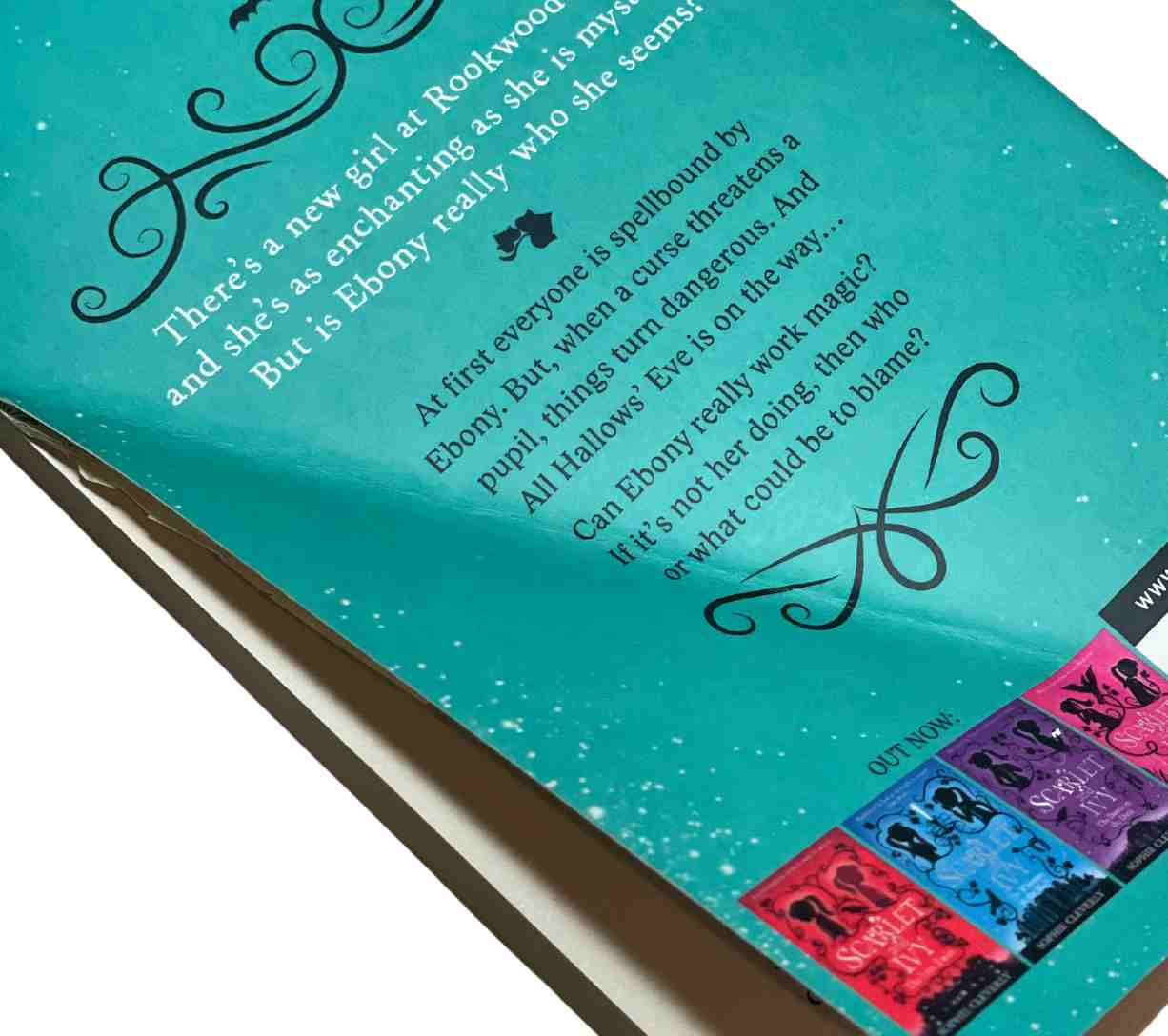 Scarlet and Ivy - The Curse in the Candlelight (Pre-Loved)