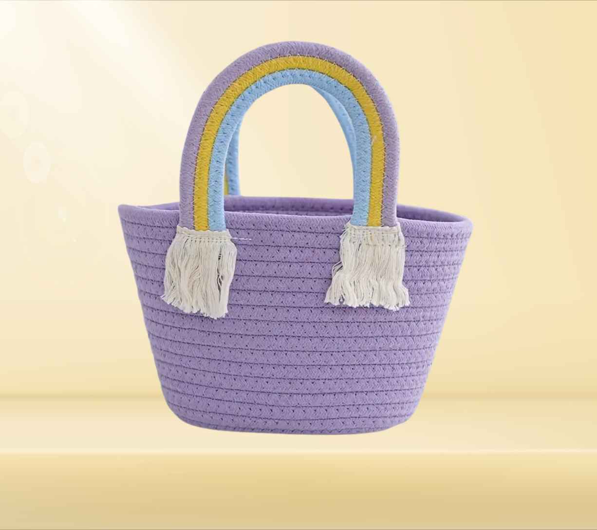 سلة هدايا المولود الجديد